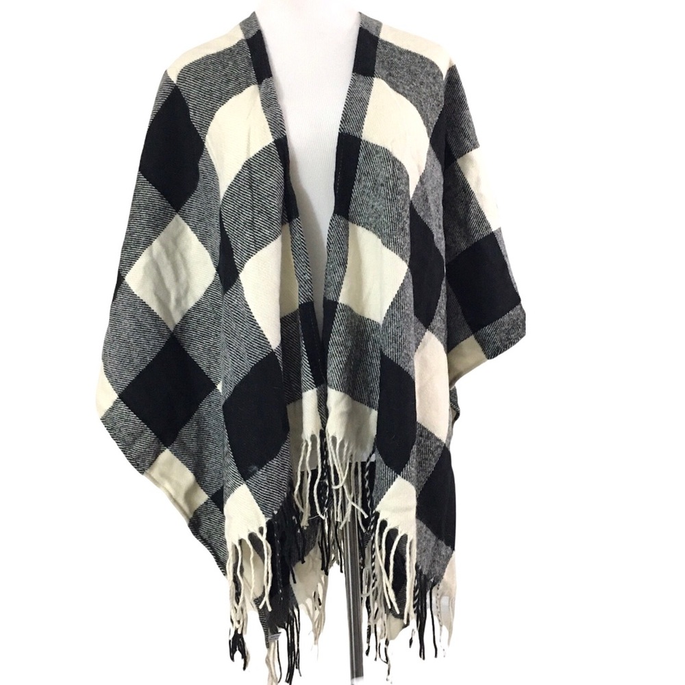 Ivory Off White Black Buffalo Check Plaid Print Tassel Cozy Classic Shawl Poncho